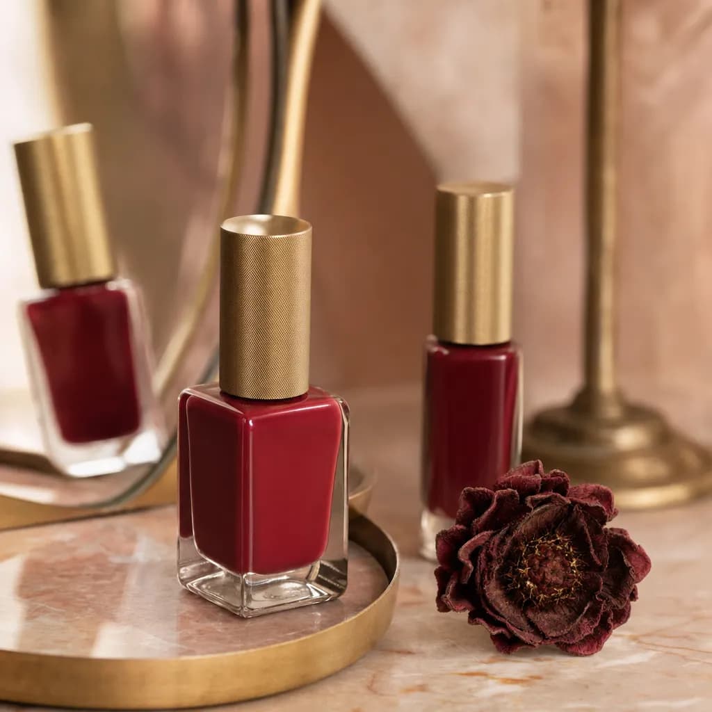 Unghie mandorla rosso autunno